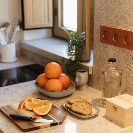 Graca Gate - Mouraria Duplex Apartment Lisbon